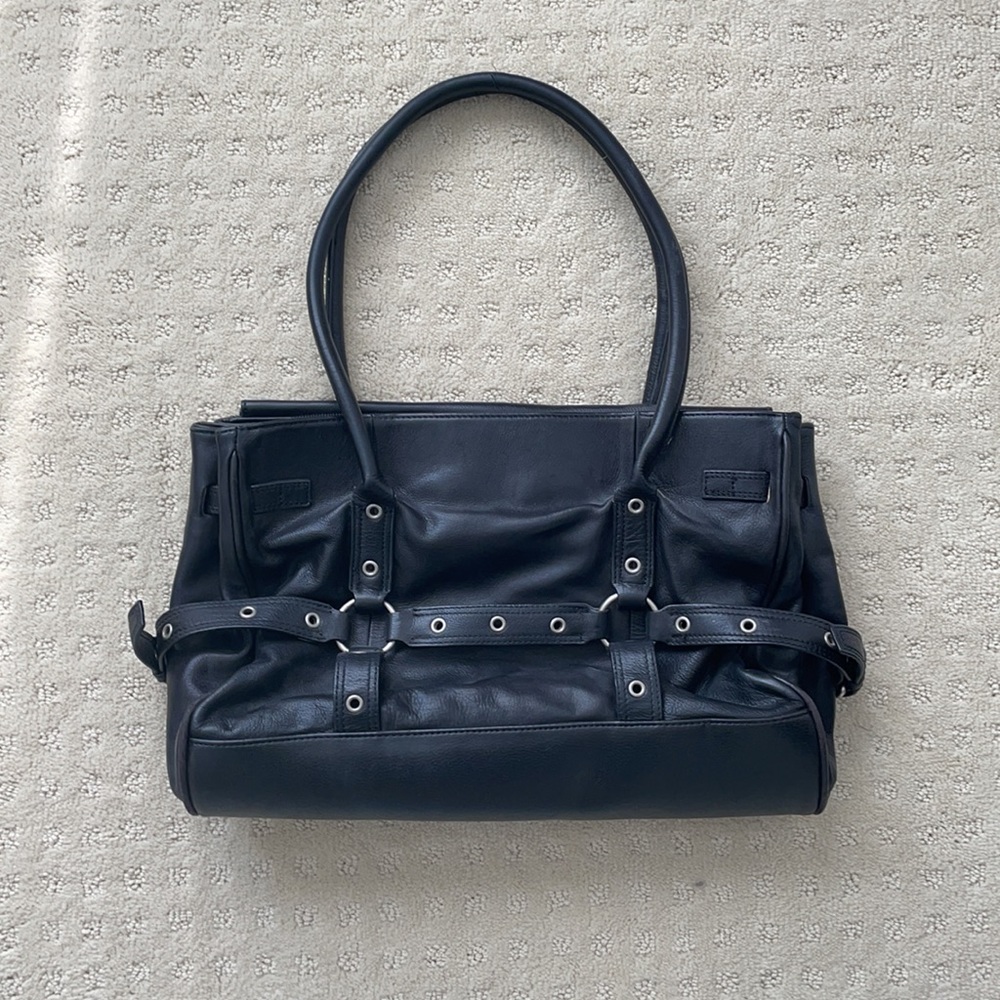 Full leather bag with grommets